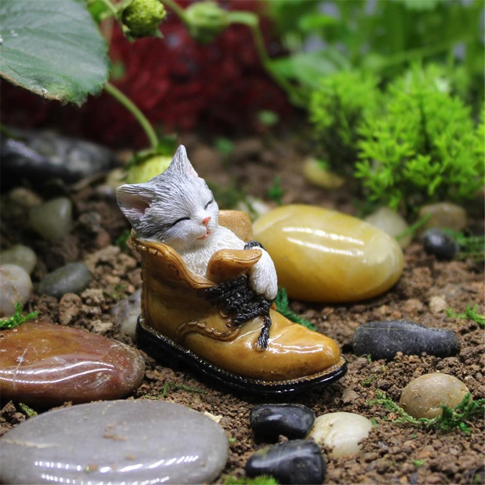 Sculpture de Chaton Endormi